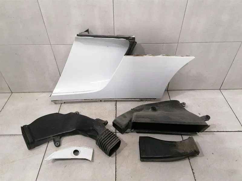 Audi R8 Type 42 V10 5.2 Spyder Left B Post Cover 427853189B Trim — Europe Delivery