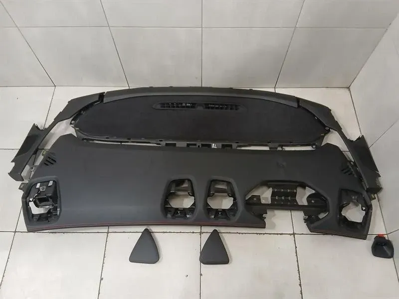 LAMBORGHINI HURACAN LP640 EVO SPYDER INSTRUMENTPANEL 4T2858451D HÖGERSTYRD SVART — Leverans i Europa