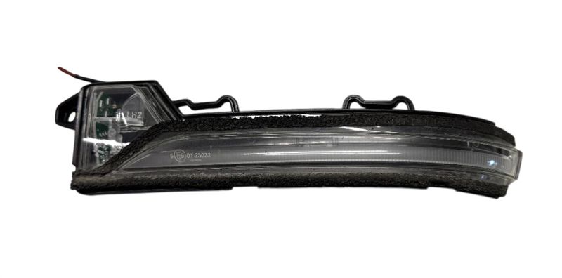 30182101 Indicator front left HYUNDAI BAYON (BC3) (2021-) — Europe Delivery