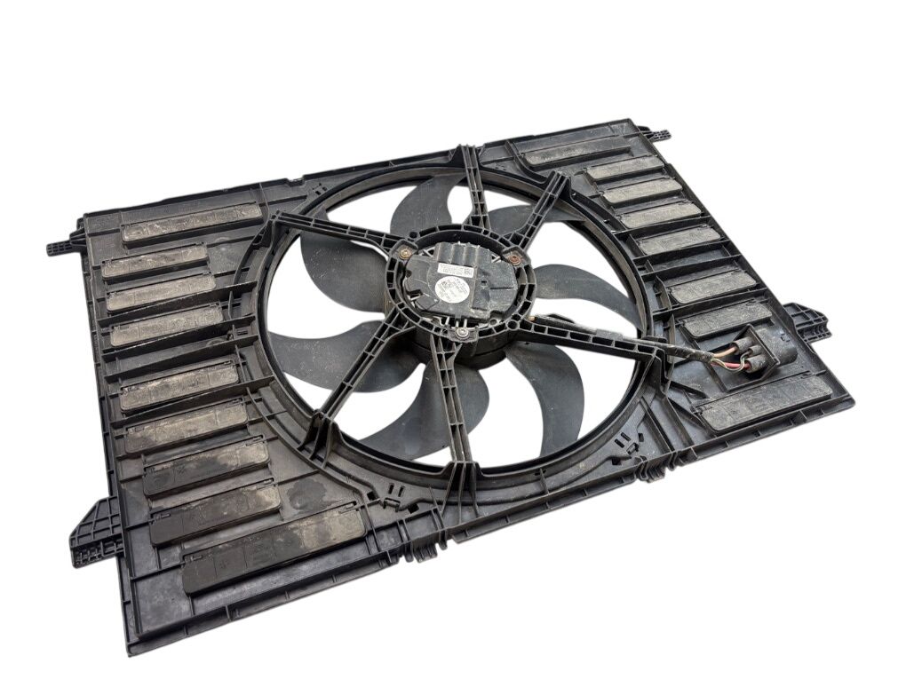 8W0121207 Radiator Fan Electric AUDI A4 (8W, B9) (2015-) — Europe Delivery