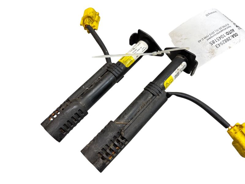 T2H15852 Set of bonnet (hood) actuators JAGUAR XE (X760) (2015-2024) — Europe Delivery