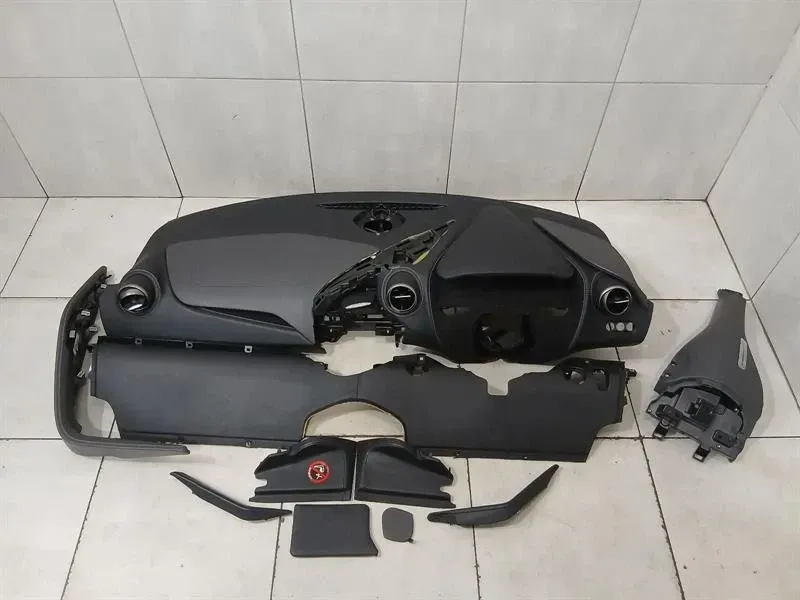 McLaren 720S Coupe Dashboard 14N0781CP RHD RIGHT HAND DRIVE — Europe Delivery