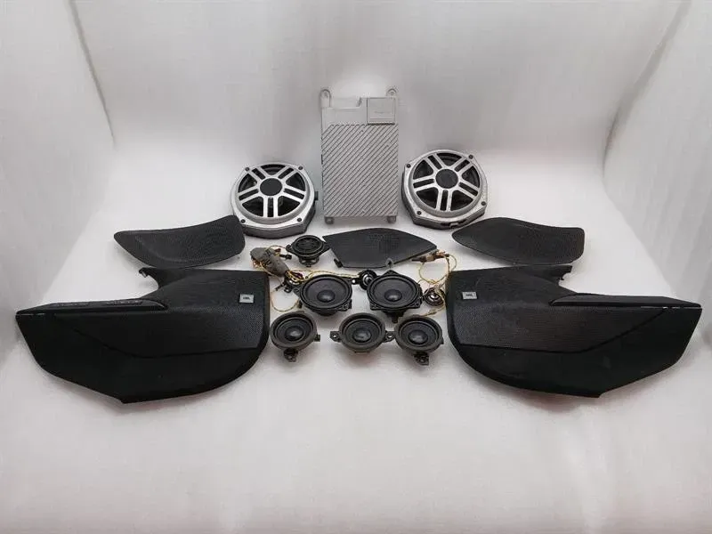 Ferrari 296 GTS F171 Lautsprecher 936132 JBL SET Lautsprecher SET SET HIFI AUDIO — Europa-Versand
