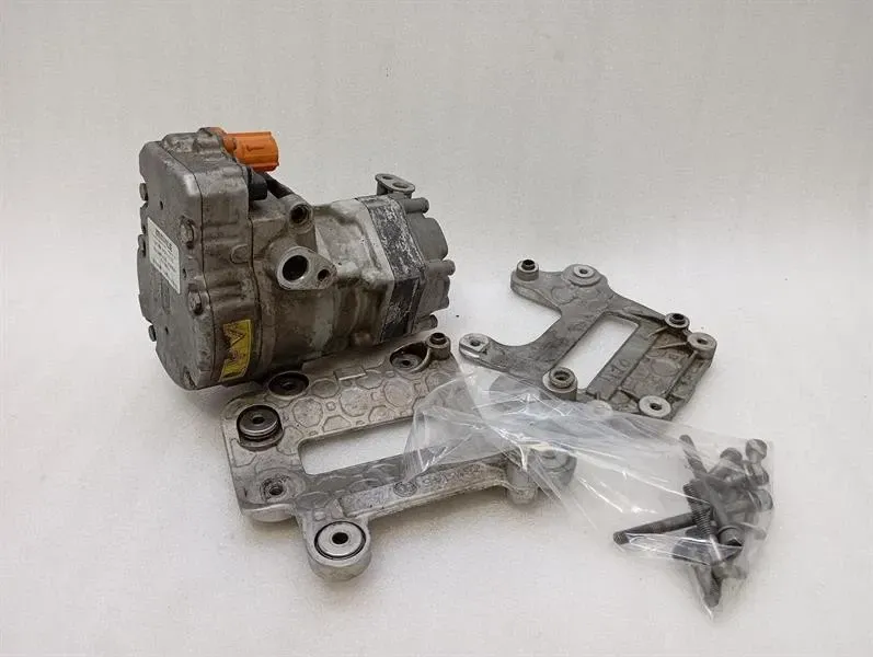 Ferrari 296 GTS F171 A/C Compressor 700830 SF90 Air Conditioning Compressor 803367 — Europe Delivery