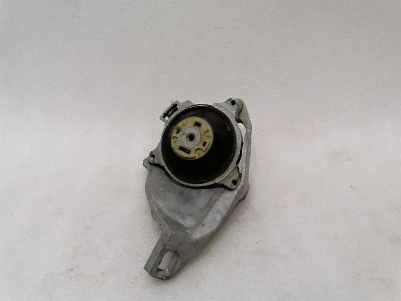 Bentley Bentayga 36A MK2 Gearbox Mount 4M0399201E Gearbox Mount