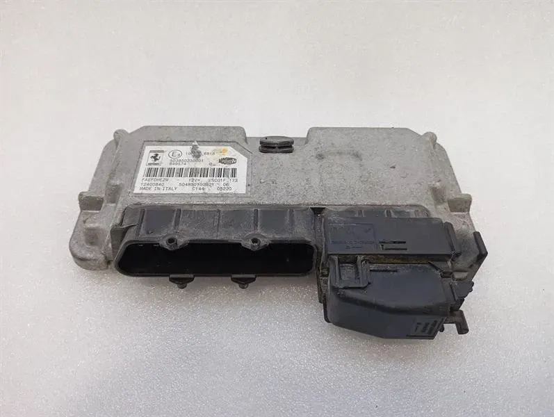 Ferrari SF90 F173 Elektronikmodul 849574 SF90 Steuergerät Fahrzeuglift ECU — Europa-Versand