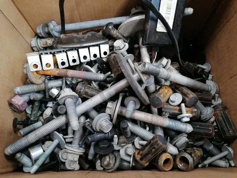 DODGE RAM MK5 1500 TRX SCREWS BOLTS FROM ONE CAR SET KIT BOLTS — Europe Delivery