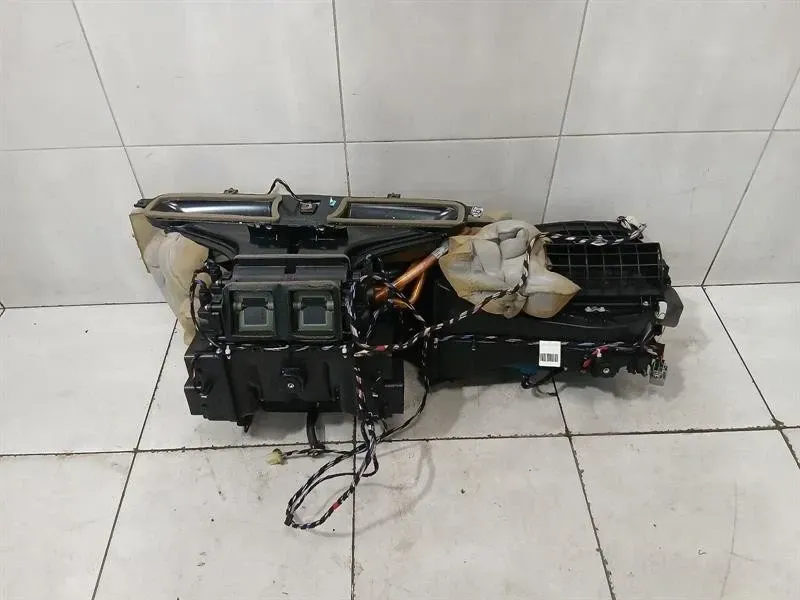 Ferrari California T F149 14-17 Heater Blower 83357700 LHD Engine Heater Blower — Europe Delivery