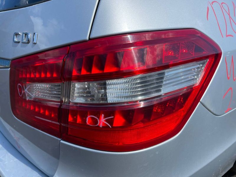 2128203864 Tail light, right MERCEDES-BENZ E-CLASS (W212) (2009-2016)