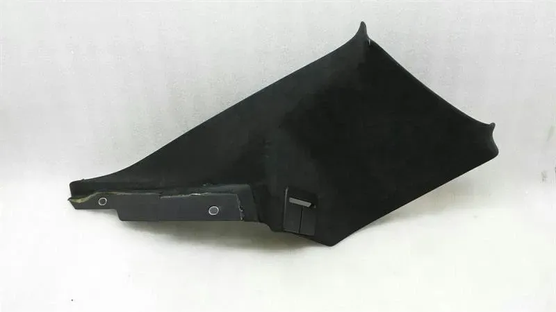 Maserati Granturismo C Post Cover Left 68428100 Fairing Alcantara — Dostawa w Europie