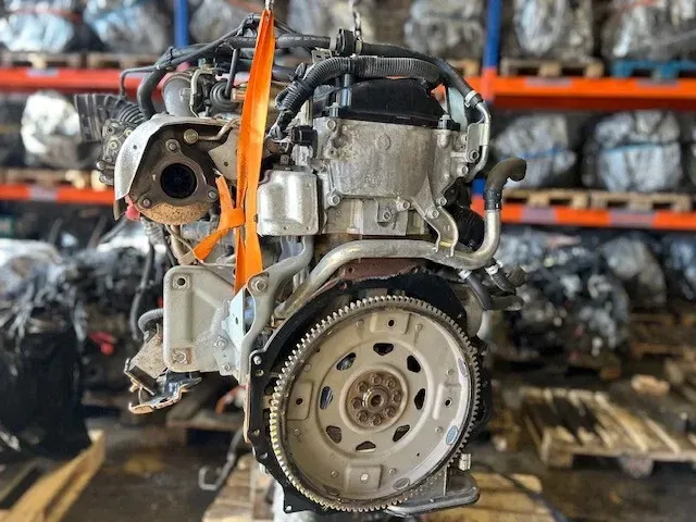 Nissan Navara Pathfinder 2.5d 140kw 190ps Silnik kompletny YD25 Silnik NET NET — Dostawa w Europie