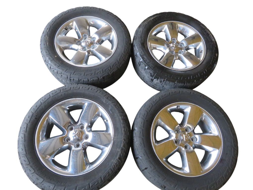 1UC56SZ0AA 5YJ14SZ0AA 1UB17TRMAB 1UB17DX8AB 1UB17GSAAA 1UB17TRMAA 1UB17RXFAC 68615486AA Disku komplekts (4 gab.) DODGE RAM IV (DJ, DS) (2008-) — Piegāde Eiropā