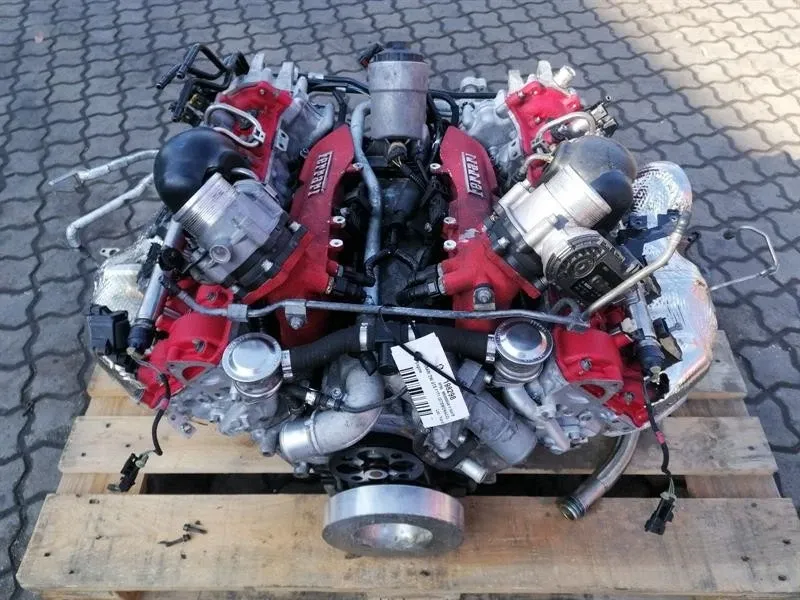 Ferrari F173 Engine SF90 STRADALE 985000348 F154FA Engine V8 4.0 Hybrid