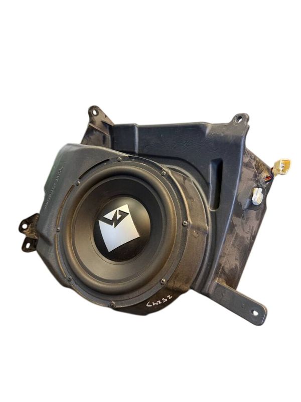 8720A141 Subwoofer MITSUBISHI OUTLANDER III (GG, GF, ZJ, ZK, ZL) (2012-2021) — Europe Delivery
