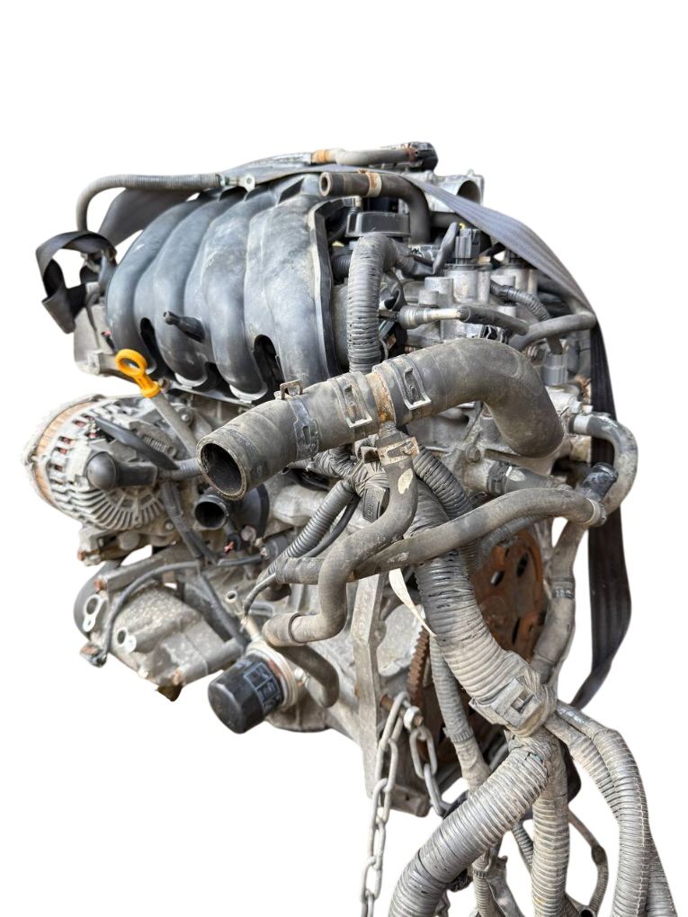 101021KA1F 10102BA60A HR16DE Motor NISSAN JUKE I (F15) (2010-2019) — Leverans i Europa
