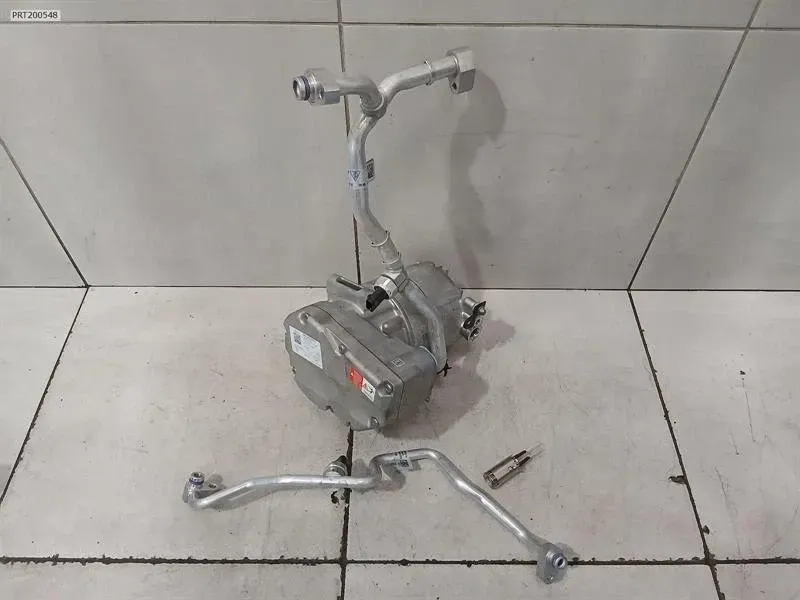 Porsche 911 992 A/C Compressor 992260797D FAULTY Air Conditioning Compressor — Europe Delivery