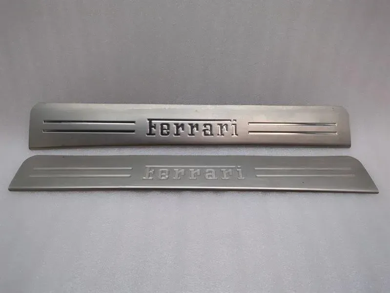 Комплект прагове за врата Ferrari California F149 08-14 4.3 69749800 комплект прагове за врата — Доставка в Европа