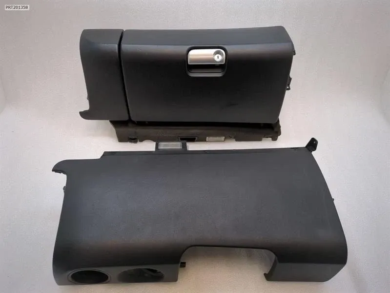 Porsche 911 997 Czarny schowek 99755244302 RHD Skóra Kierownica po prawej stronie