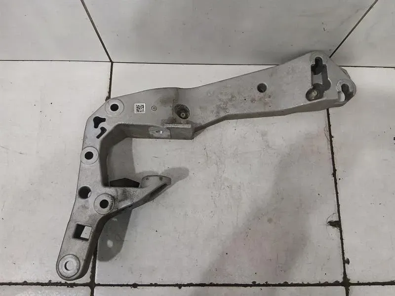 Support de boîte de vitesses BMW 4 M4 G82 G22, référence 8089422 — Livraison en Europe