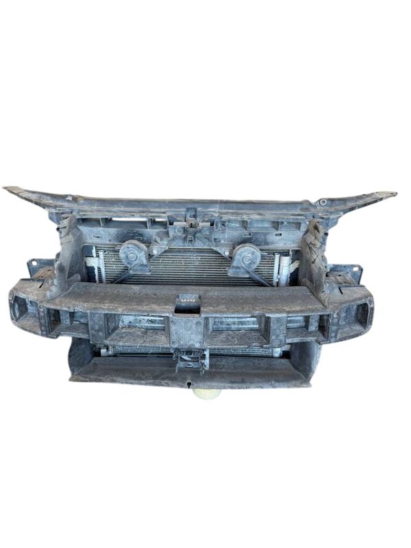 5E0805588 Frontpanel SKODA OCTAVIA III (5E) (2012-2019) — Leverans i Europa