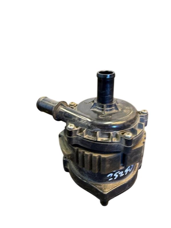 369003D650 Coolant Circulation Pump KIA OPTIMA IV (JF) (2015-2020) — Europe Delivery