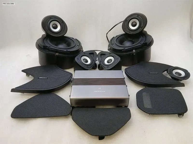 Ensemble de haut-parleurs Meridian 11M1922CP pour McLaren 650S Spider 14-17 (lot). — Livraison en Europe