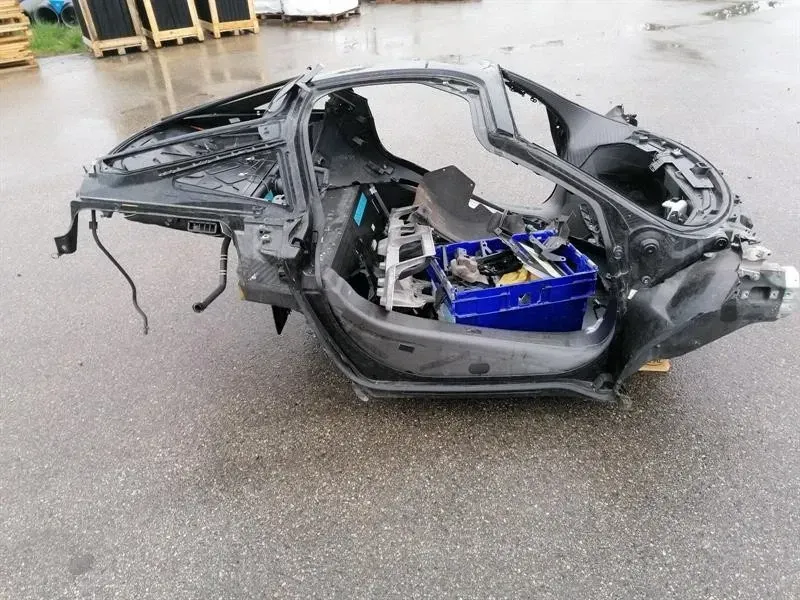 McLaren 720S Coupe Body Shell 720S CARBON MONOCOQUE UNDAMAGED 14AB568CP — Europe Delivery