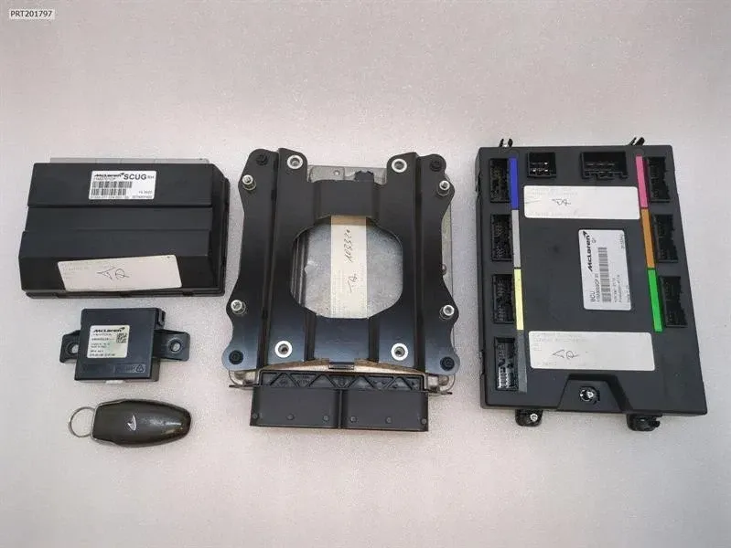 McLaren 650S Spider 14-17 Engine ECU 11M1319CP SET Engine ECU SET — Europe Delivery