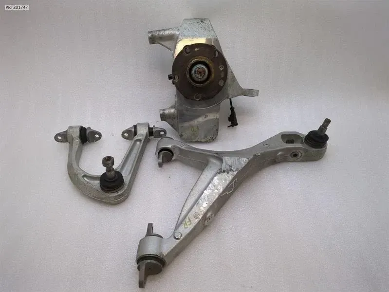 McLaren 650S Spider 14-17 Right Front Hub 11B0114CP Wheel Bearing Housing Front Right — Europe Delivery