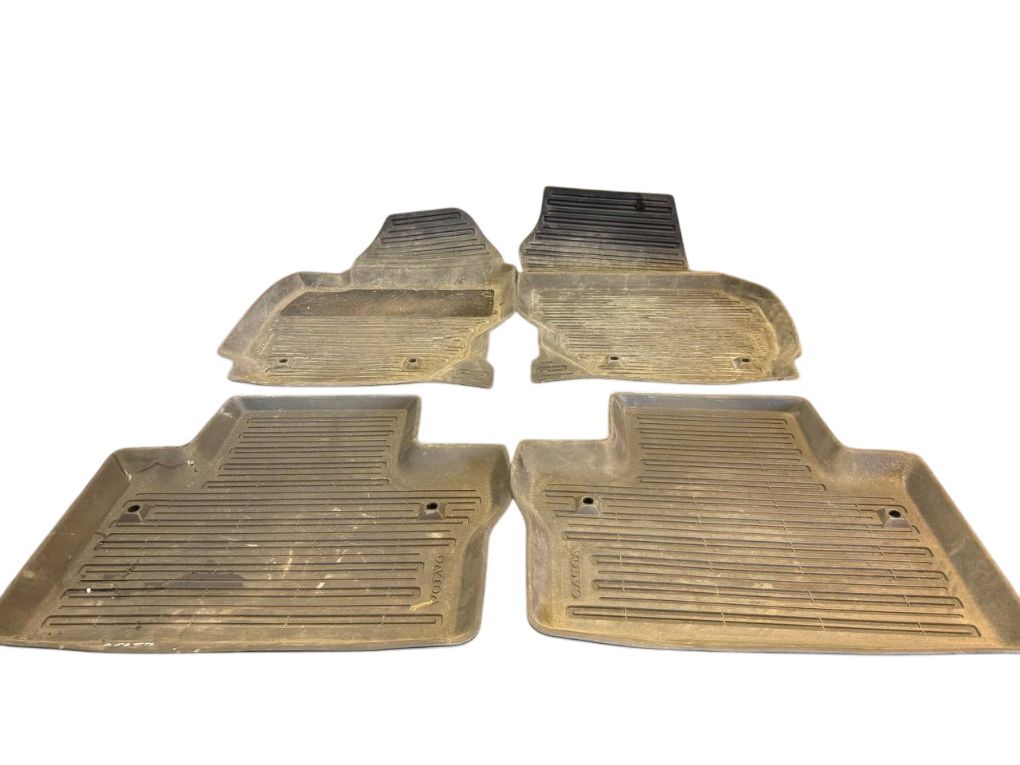 30660314 30660315 31292049 31315007 Floor Mat Set VOLVO S60 II / V60 I (2010-2018) — Europe Delivery