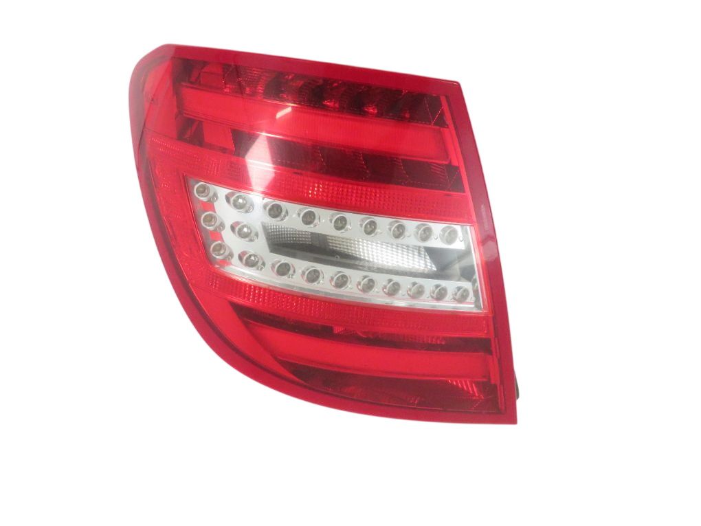 A2048204664 Tail light left MERCEDES-BENZ C-CLASS (W204) (2007-2013) — Europe Delivery