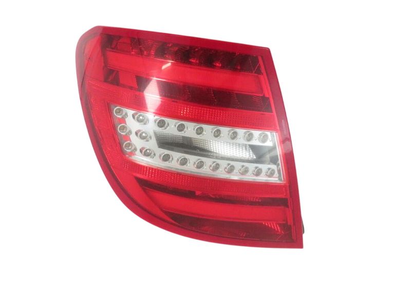 A2048204664 Tail light left MERCEDES-BENZ C-CLASS (W204) (2007-2013) — Europe Delivery
