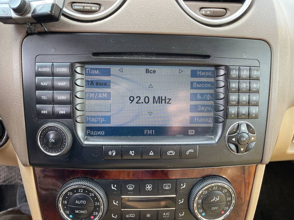 Radio MERCEDES-BENZ ML-CLASS (W164) (2005-2011)