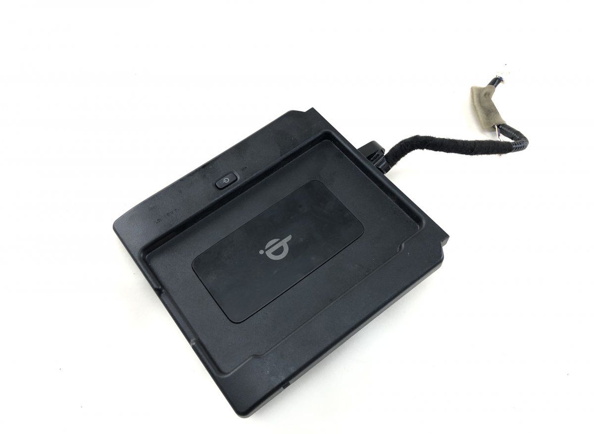 861C078022 Battery charger LEXUS NX I (AZ10) (2014-2021) — Europe Delivery