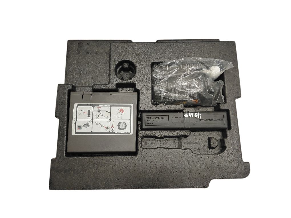 97055141400 97072111500 99765205500 Tool Kit PORSCHE PANAMERA I (970) (2009-2016) — Europe Delivery