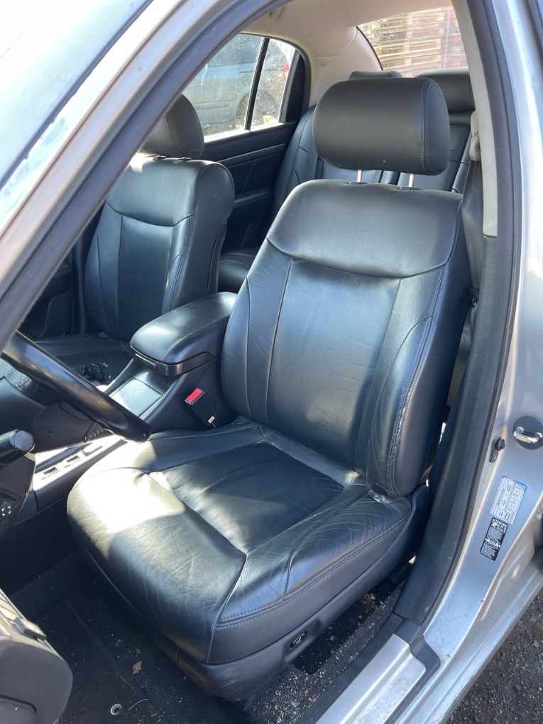 Set Of Seats KIA OPIRUS (GH) (2003-2012) — Europe Delivery