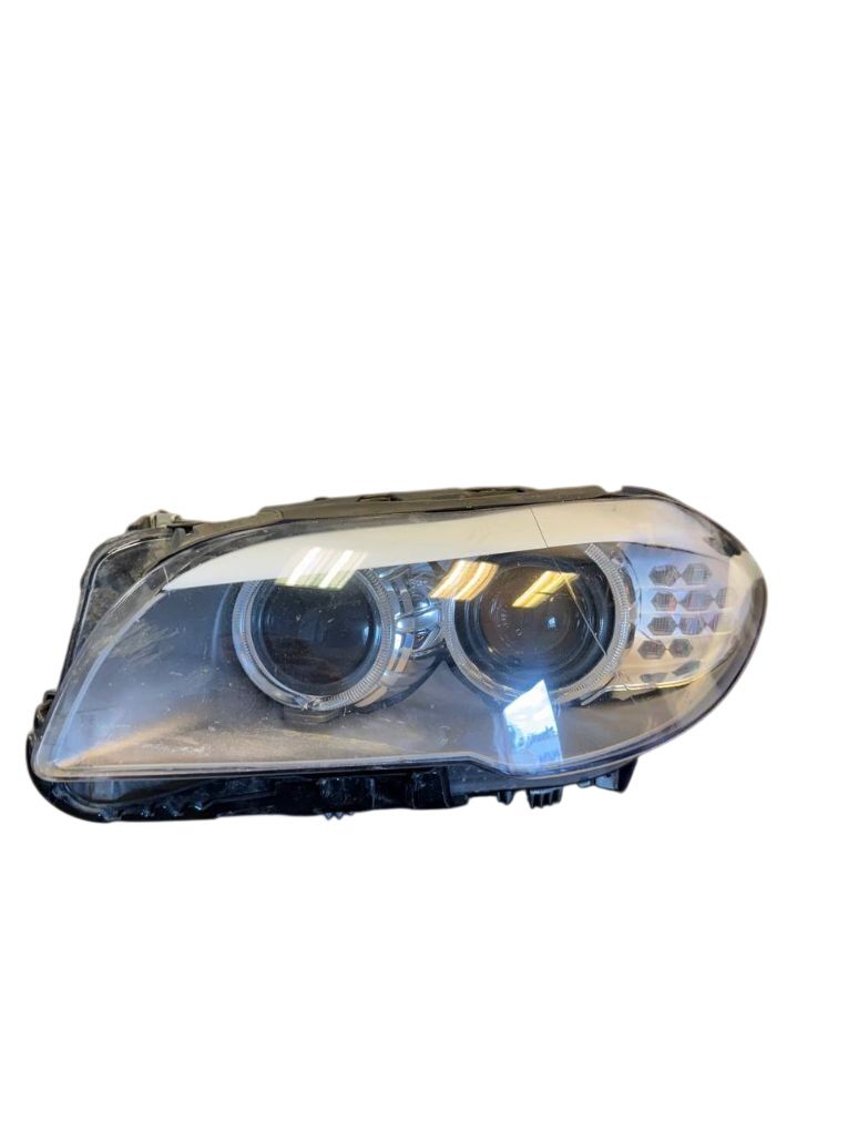 63117203239 63115B8D141 Фар ляв BMW 5 (F10, F11) (2010-2017) — Доставка в Европа