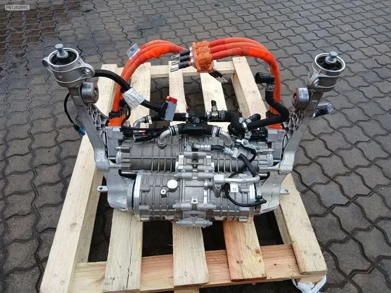 Ferrari SF90 Motor F173 — Europa-Versand