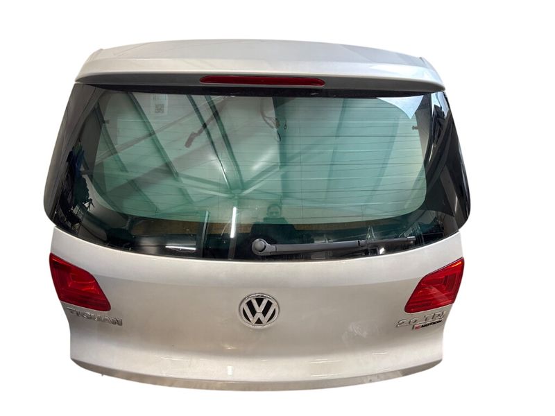 5N0827025G hayon VW TIGUAN I (5N) (2007-2018) — Livraison en Europe