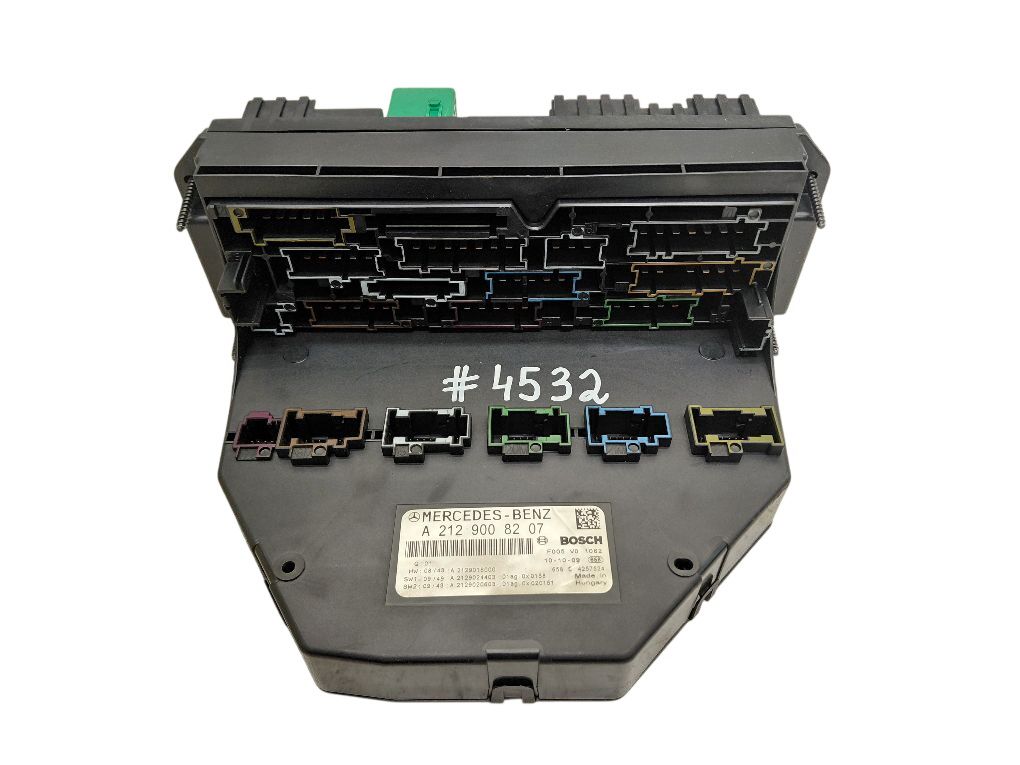 A2129008207 Fuse box MERCEDES-BENZ C-CLASS (W204) (2007-2013) — Доставка в Европа