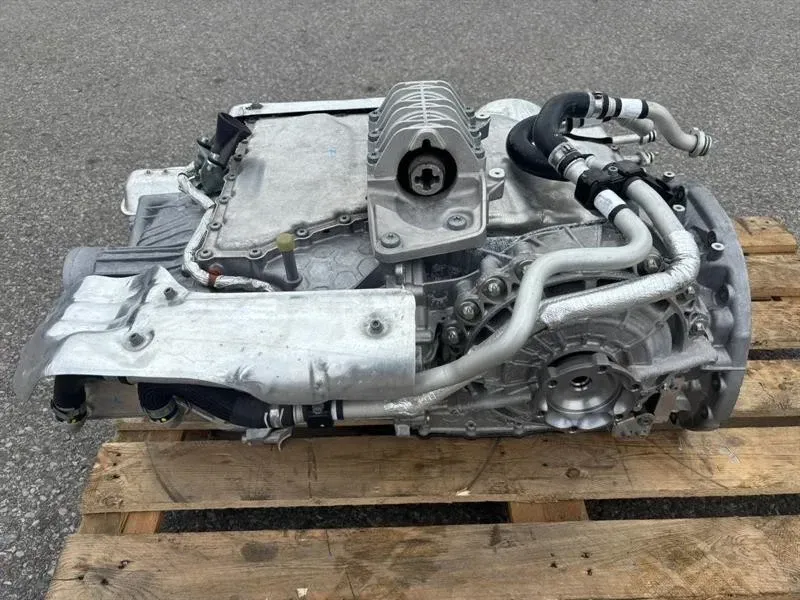 Ferrari SF90 Getriebe F173 — Europa-Versand