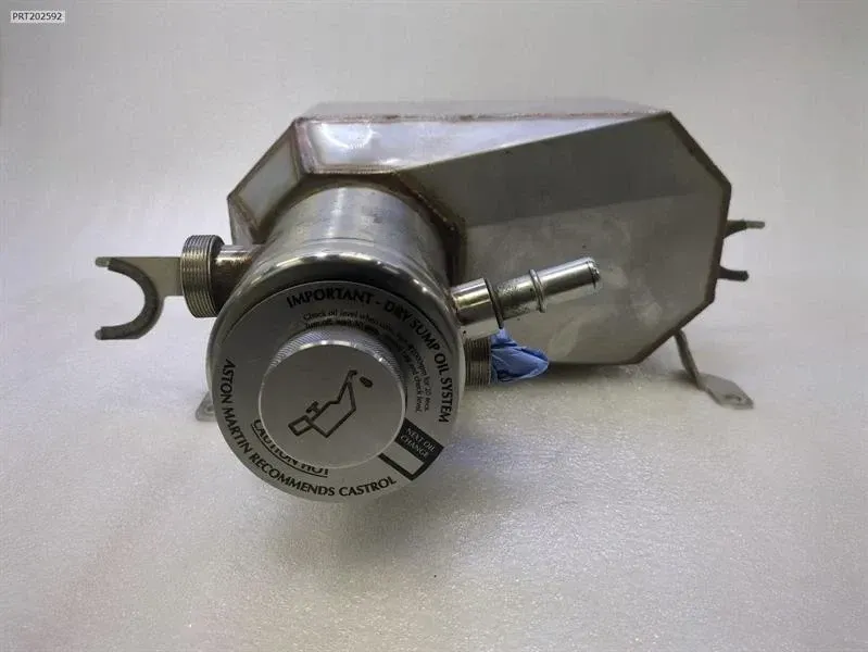 Aston Martin VANTAGE Oil sump V8 — Europe Delivery