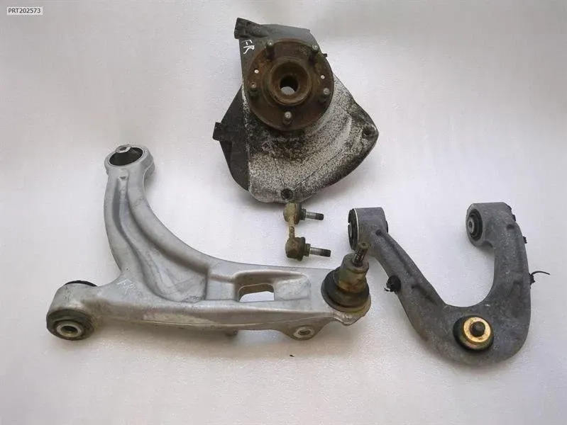 Aston Martin VANTAGE Right Front Hub V8 — Europe Delivery