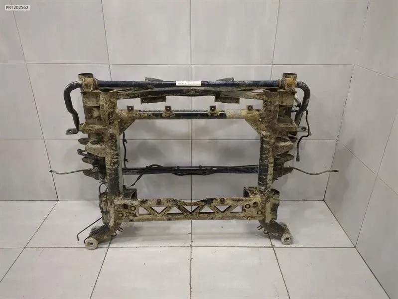 Aston Martin VANTAGE Beam / Subframe Rear V8 — Europe Delivery