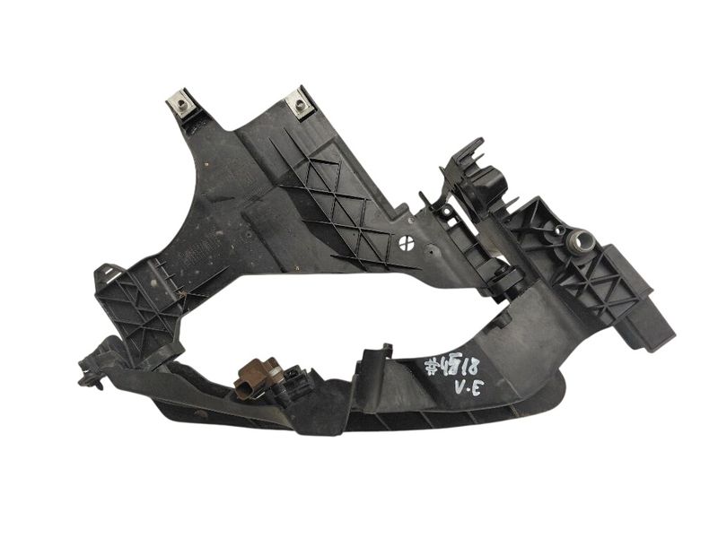 8K0805607B Scheinwerferhalter links AUDI A4 / A4 ALLROAD (B8) (2007-2015) — Europa-Versand