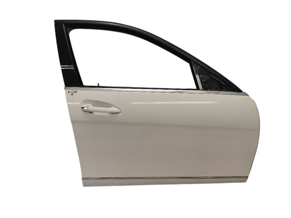 A2047200205 A2047206000 Door Front Right MERCEDES-BENZ C-CLASS (W204) (2007-2013) — Europe Delivery