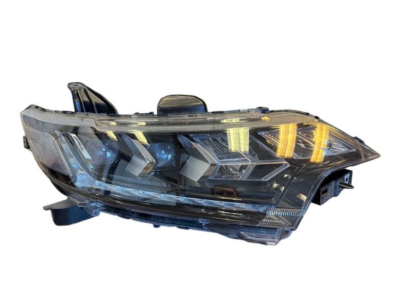 8301D332 Headlight right MITSUBISHI OUTLANDER III (GG, GF, ZJ, ZK, ZL) (2012-2021) — Europe Delivery