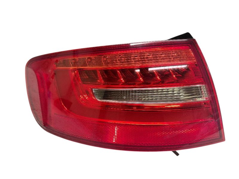 8K9945095D Tail light left AUDI A4 / A4 ALLROAD (B8) (2007-2015) — Europe Delivery
