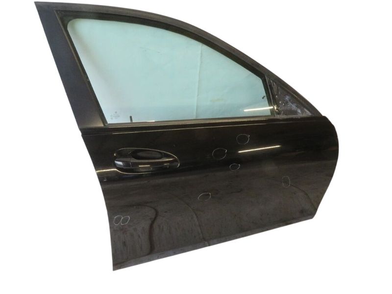A2047200205 A2047206000 Dörr fram höger MERCEDES-BENZ C-CLASS (W204) (2007-2013) — Leverans i Europa