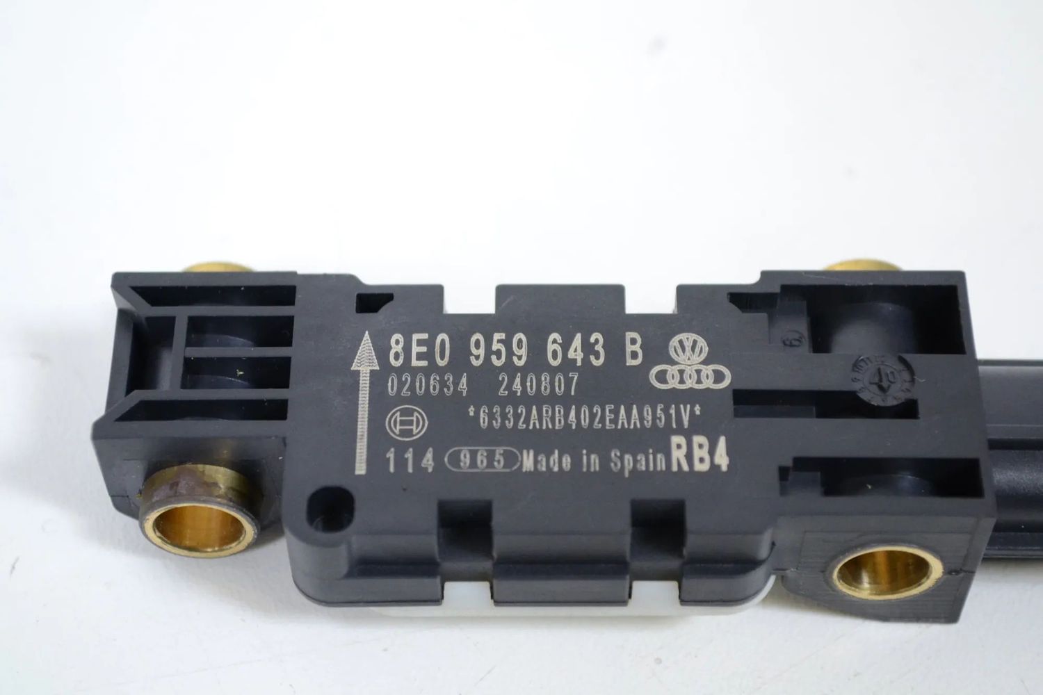 8E0959643B Tylny prawy czujnik uderzenia AUDI A4 (Avant 8ED, B7) (2004-2008) — Dostawa w Europie